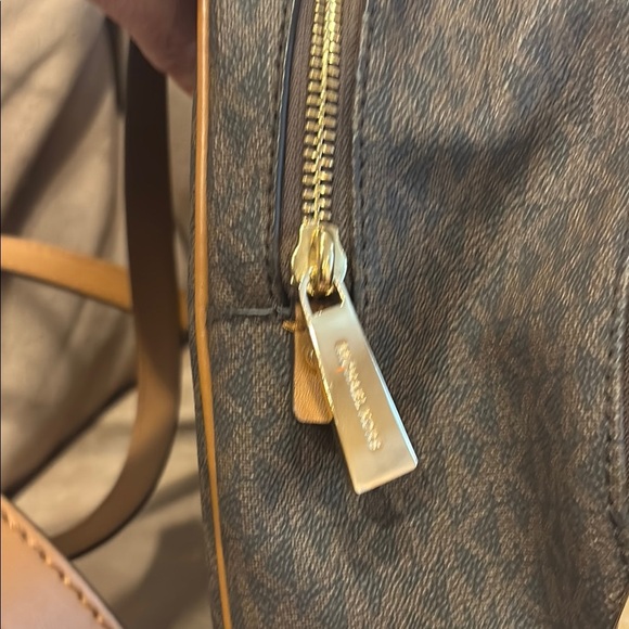 Michael Kors Monogram Backpack - New Without Tags - Picture 12 of 14